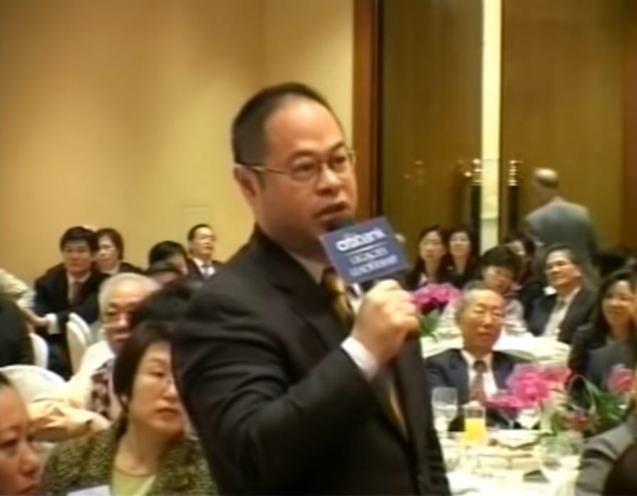 Singapore Prime Minister, LEE Kuan Yew taking questions in Hong Kong